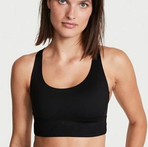 Victoria's secret Strappy Back Longline Sport Bra. Sise M, Color black NWT